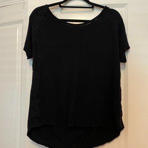 a.n.a Black short sleeve scoop shirt with floral lace in size XL